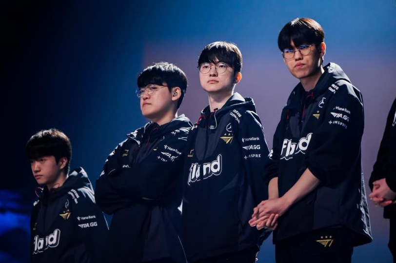 T1 и Fnatic одержали первые победы в групповой стадии на 2024 World Championship